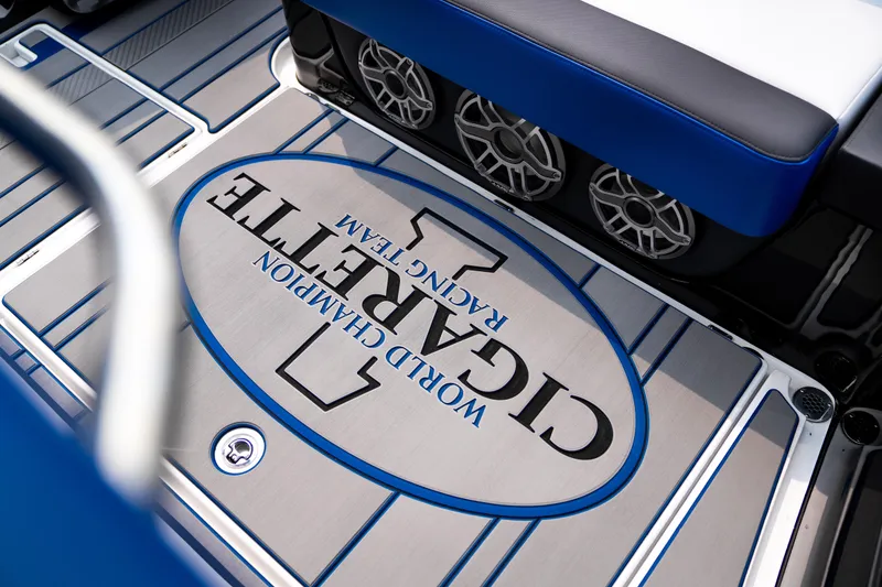 Slide: The Image of Cigarette 42' Auroris 2025 - 59