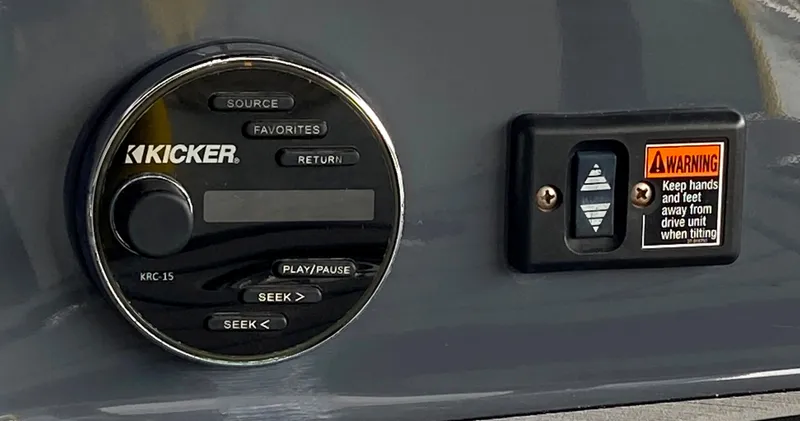 Slide: The Image of Kicker audio control panel on 2017 Cruisers Sport Series 298 SS South Beach Edition. - 27
