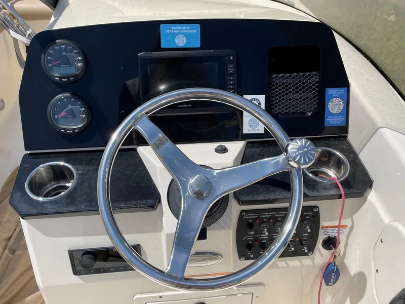 Slide: The Image of Scout 215 Dorado 2022 - 7