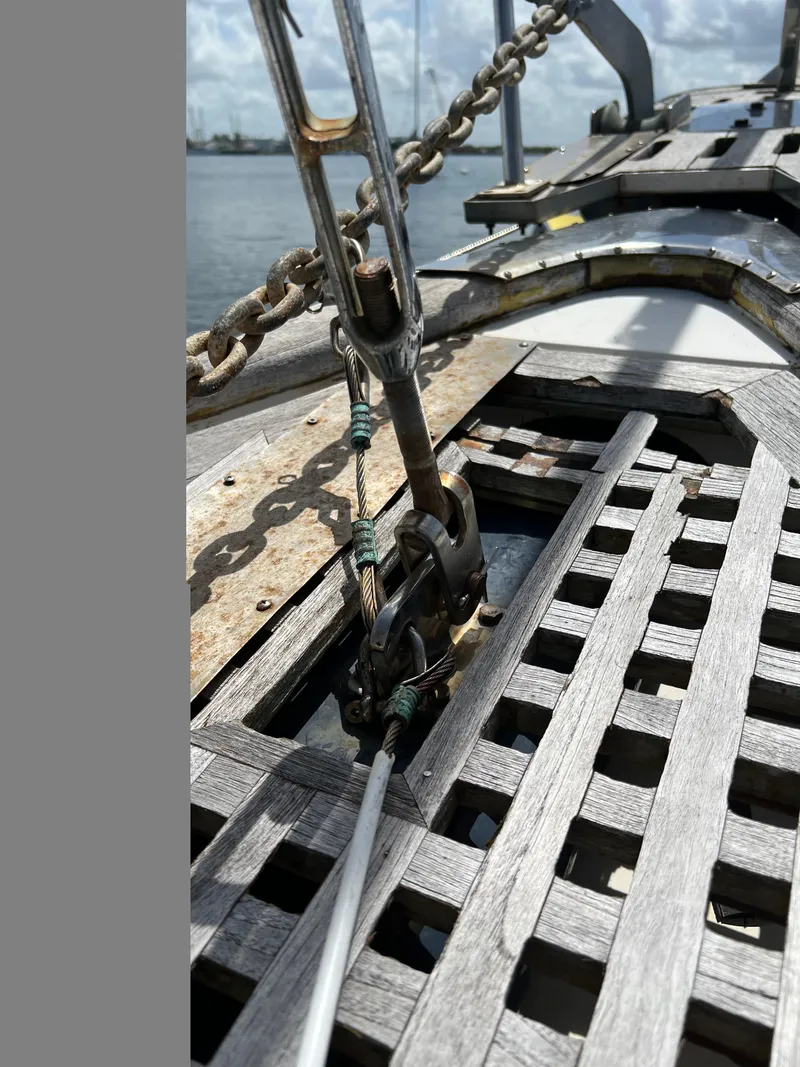 Slide: The Image of Vagabond Ketch 1987 - 14