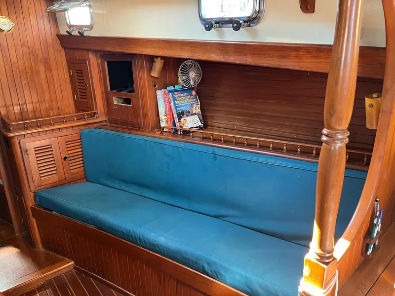 Slide: The Image of Vagabond Ketch 1987 - 31