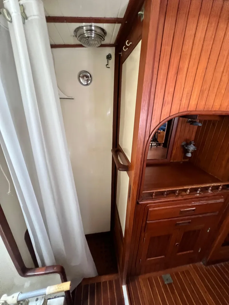 Slide: The Image of Vagabond Ketch 1987 - 36