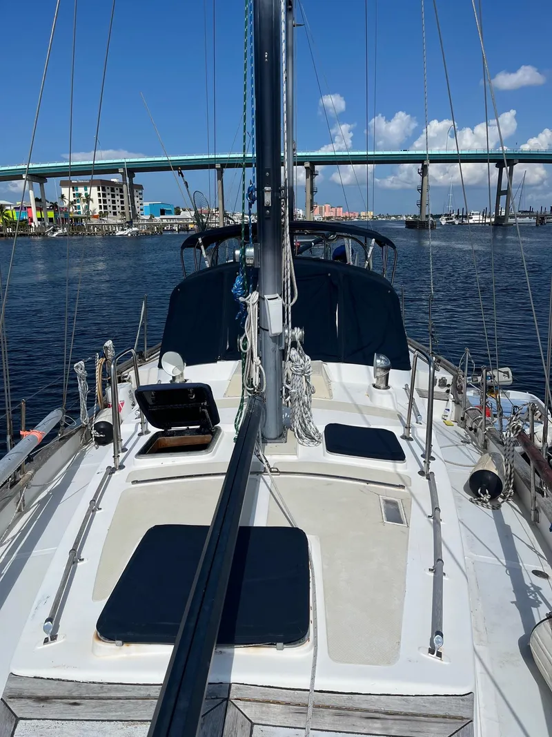 Slide: The Image of Vagabond Ketch 1987 - 9