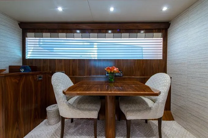 Slide: The Image of Master Breakfast Nook - 22