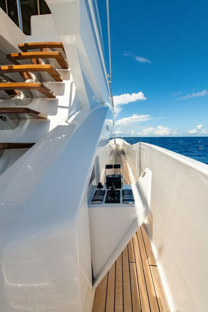 Slide: The Image of Starboard Side Docking Station - 64