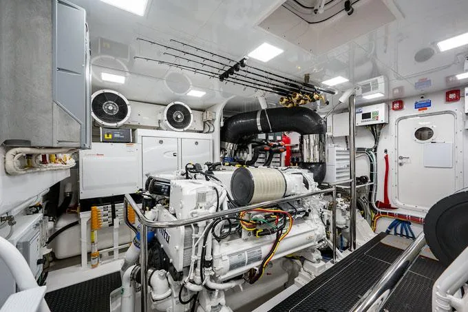 Slide: The Image of Port Engine Looking Forward - 85