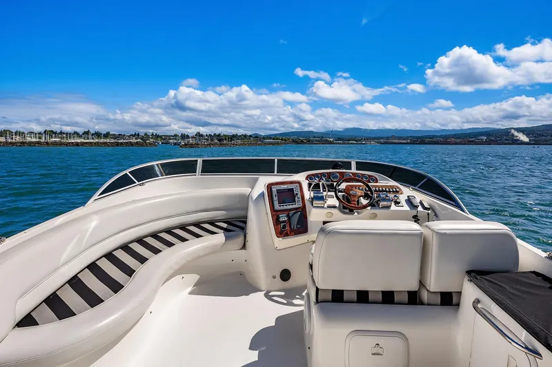 Slide: The Image of Flybridge - 24