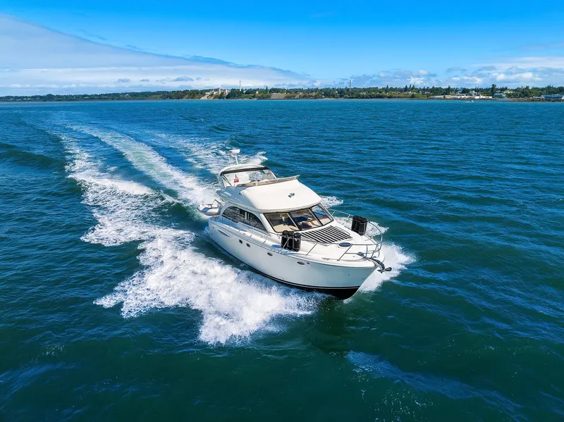 Slide: The Image of Starboard Bow Profile - 39