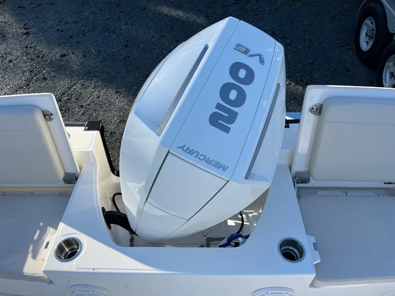 Slide: The Image of 2025 Boston Whaler 210 Montauk with powerful Mercury 200 outboard engine. - 9