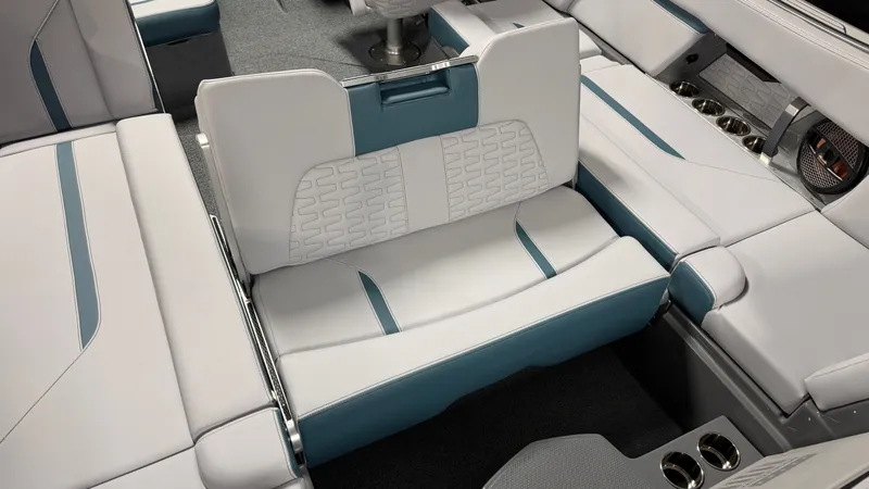 Slide: The Image of MasterCraft X24 2025 - 28