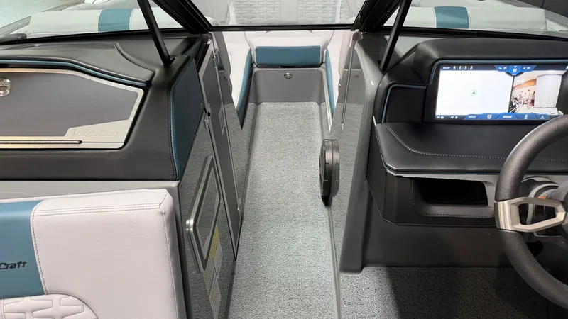 Slide: The Image of MasterCraft X24 2025 - 83