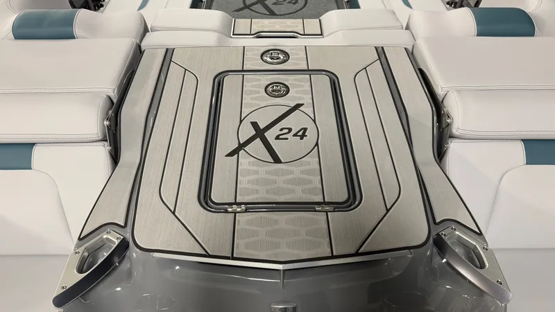 Slide: The Image of MasterCraft X24 2025 - 16