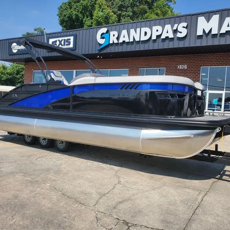 The Image of Bennington 24LXSSB 2025 - 0