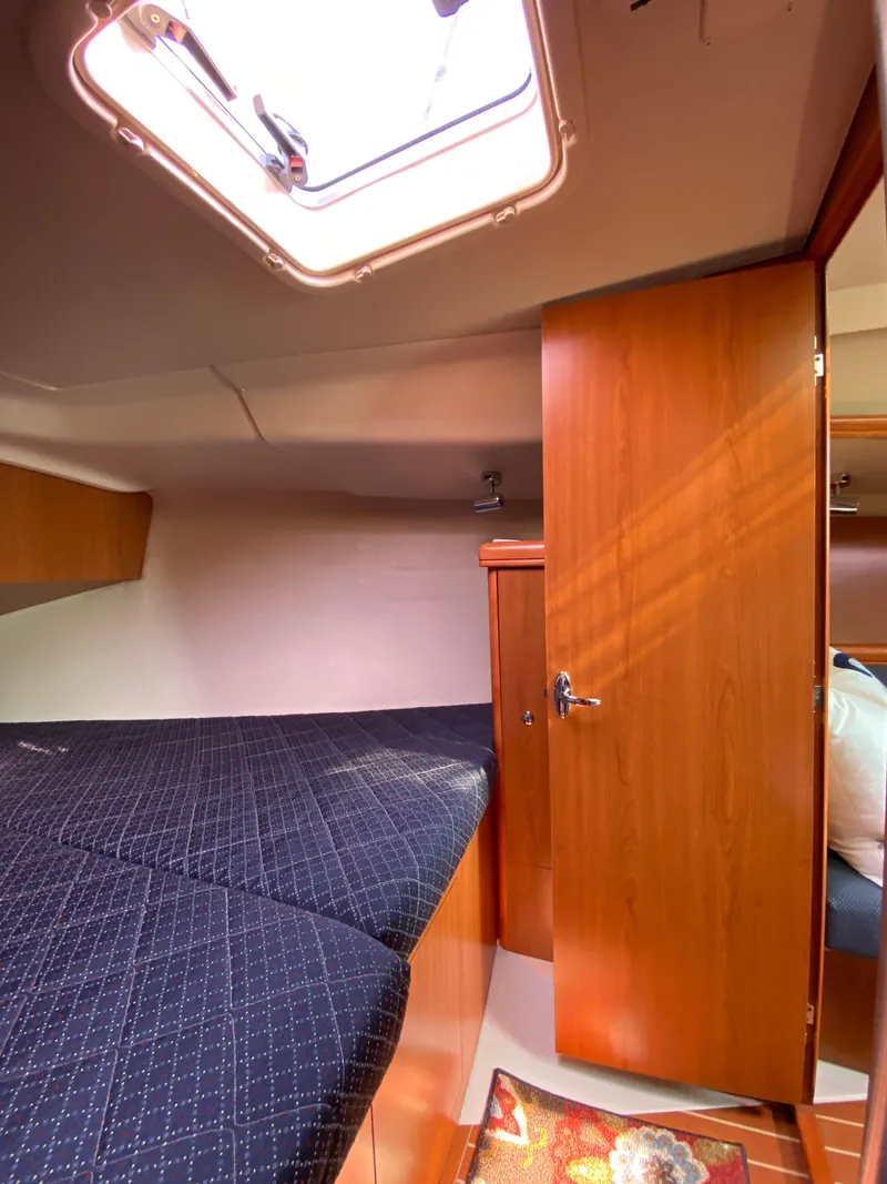 Slide: The Image of Hunter 33 2008 - 103