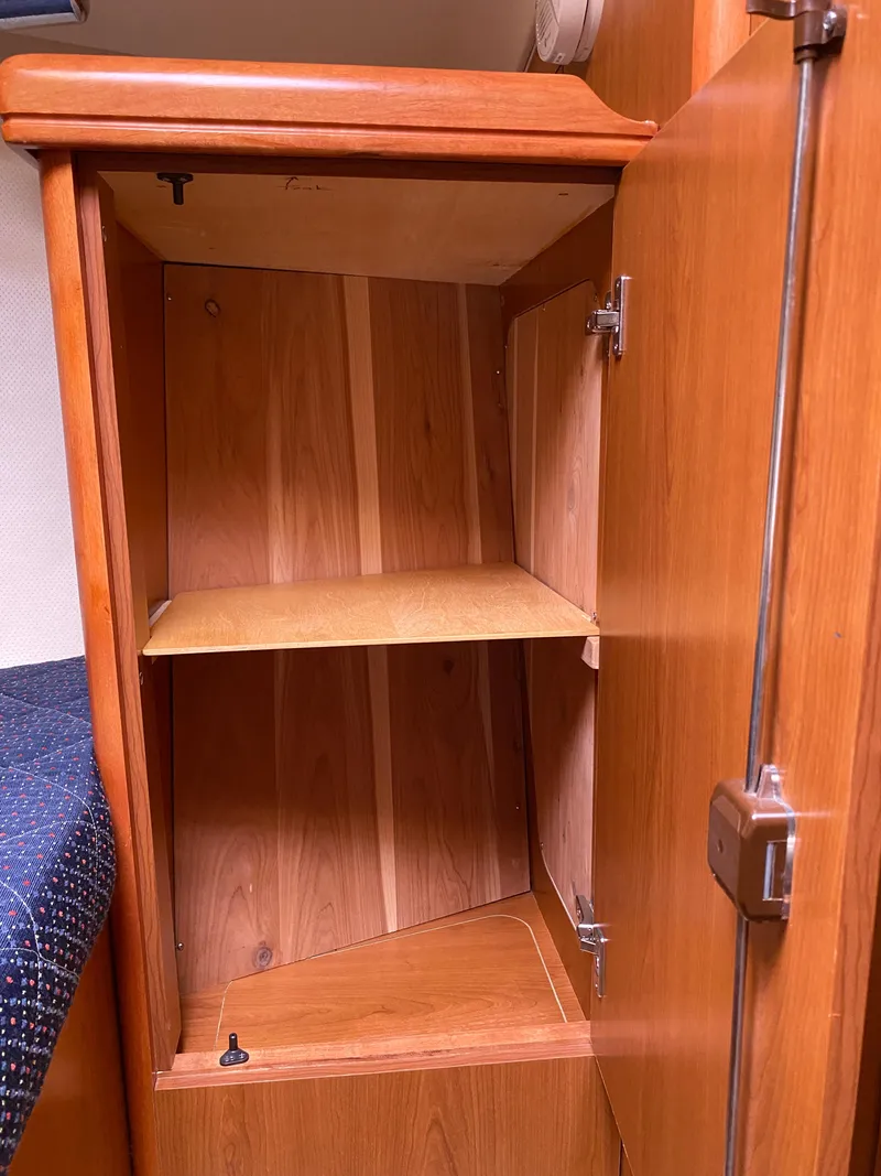 Slide: The Image of Hunter 33 2008 - 105