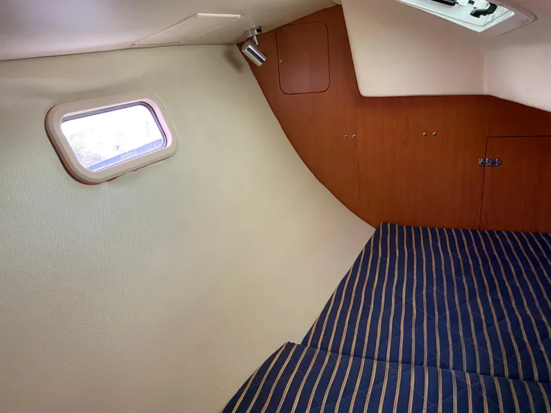 Slide: The Image of Hunter 33 2008 - 111