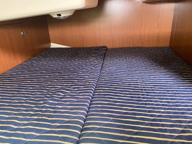 Slide: The Image of Hunter 33 2008 - 113