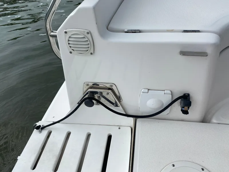 Slide: The Image of Hunter 33 2008 - 55