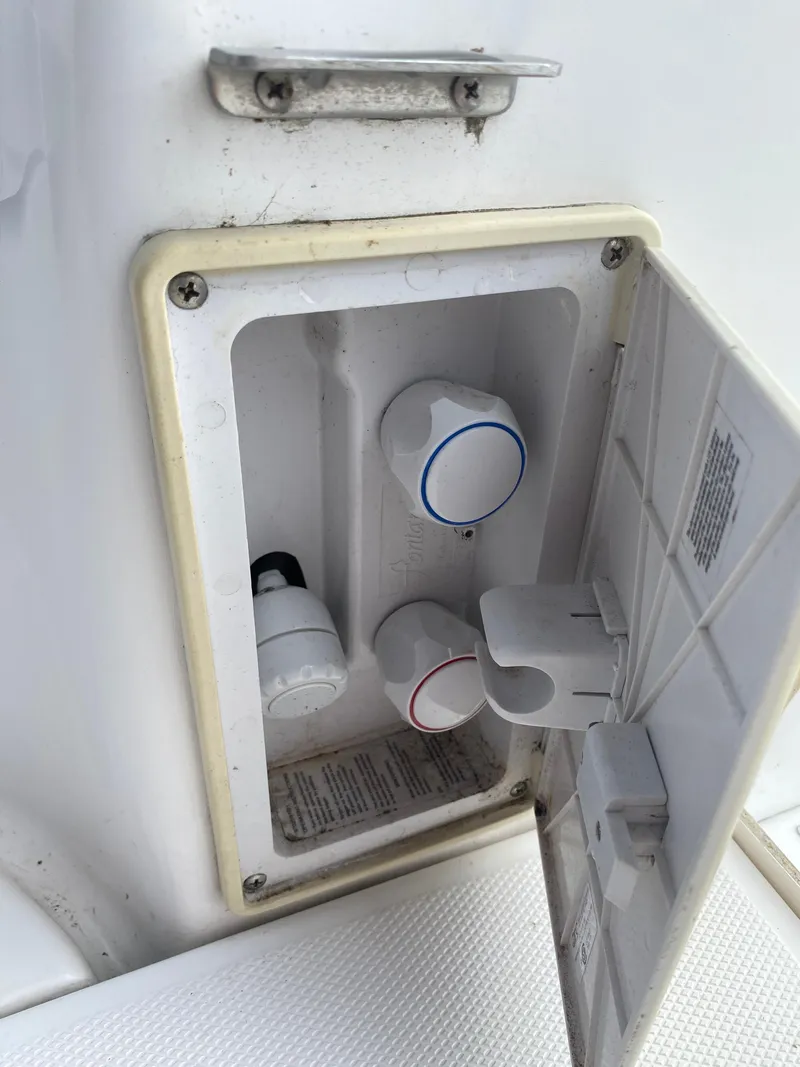 Slide: The Image of Hunter 33 2008 - 56