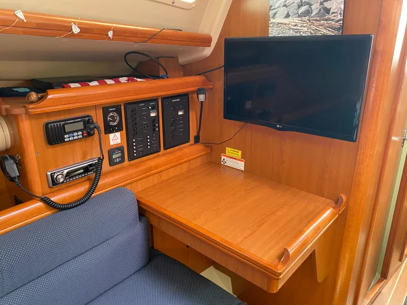 Slide: The Image of Hunter 33 2008 - 70