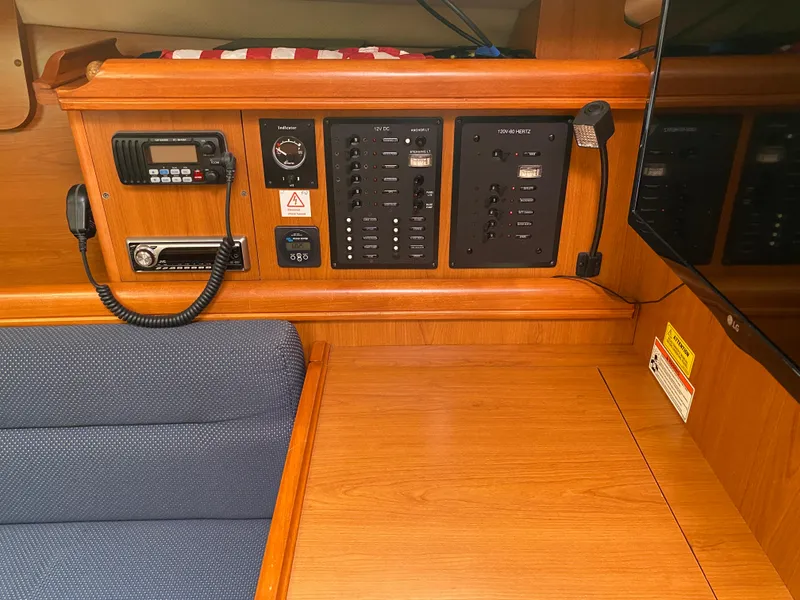 Slide: The Image of Hunter 33 2008 - 71