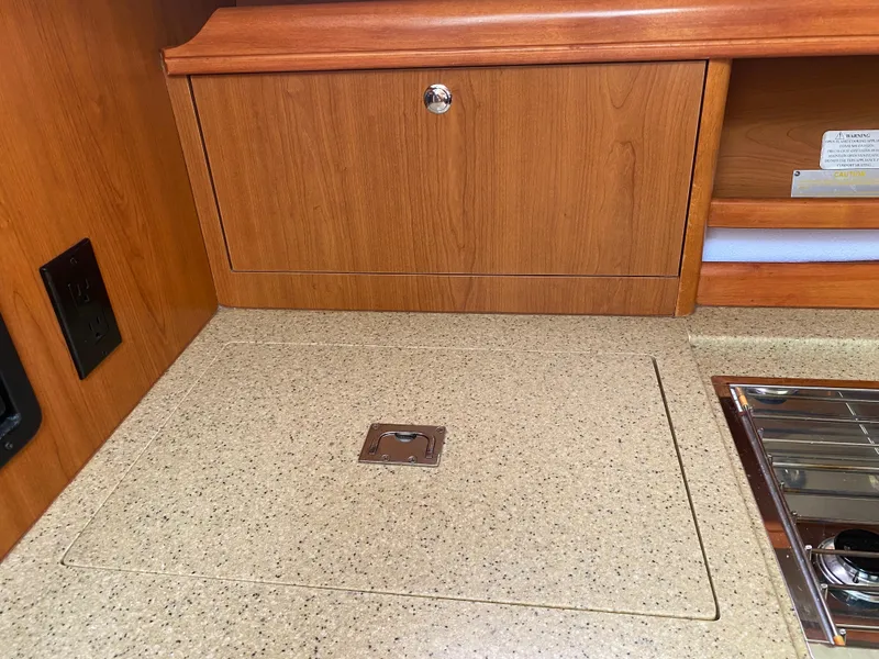 Slide: The Image of Hunter 33 2008 - 88