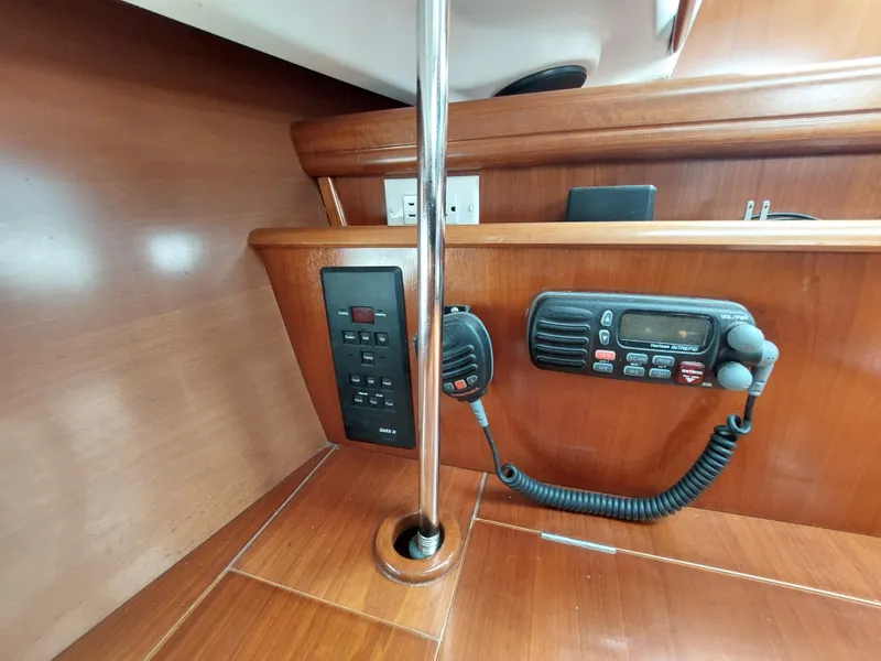 Slide: The Image of Beneteau Oceanis 42CC 2002 interior with radio and control panel. - 34
