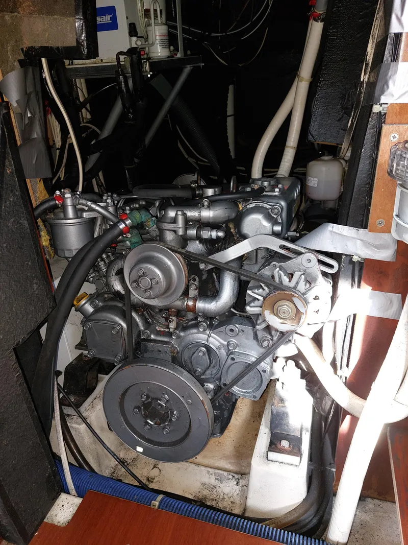 Slide: The Image of Beneteau Oceanis 42CC 2002 - 65