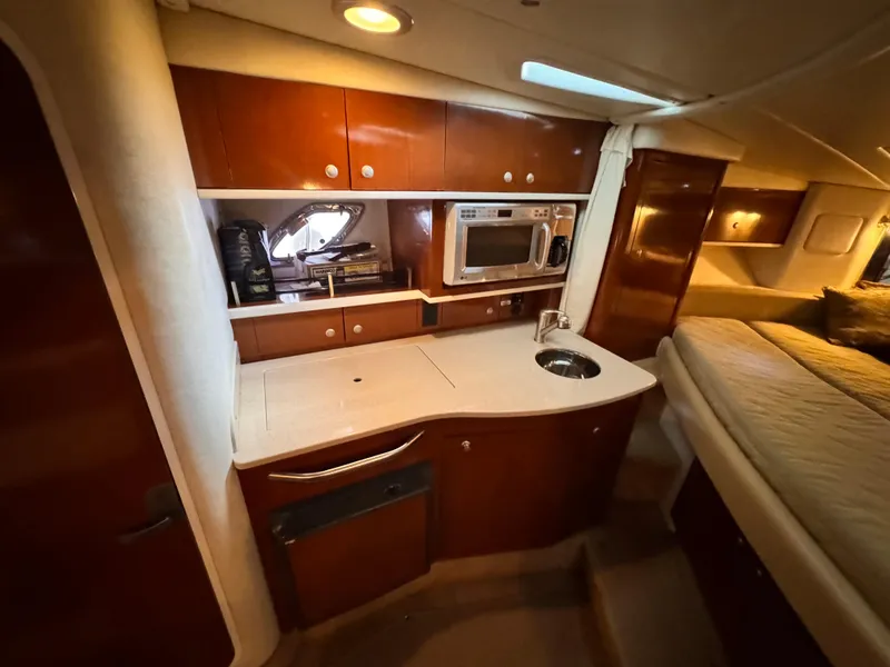 Slide: The Image of Sea Ray Sundancer 310 2008 - 11