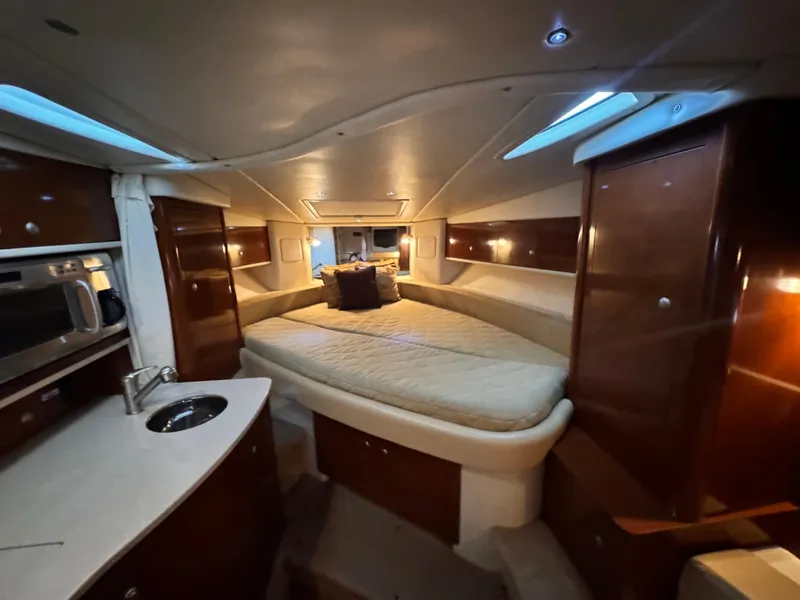 Slide: The Image of Sea Ray Sundancer 310 2008 - 9