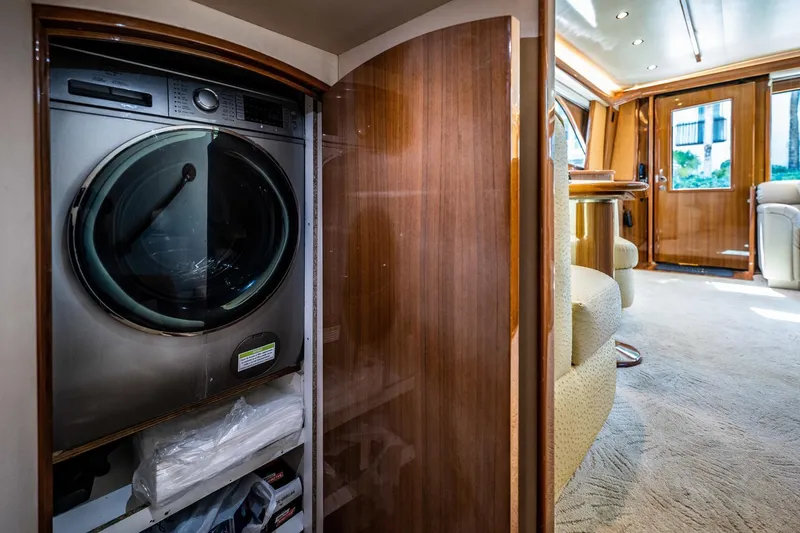 Slide: The Image of Viking 52 - Heyca I - Washer/Dryer - 15