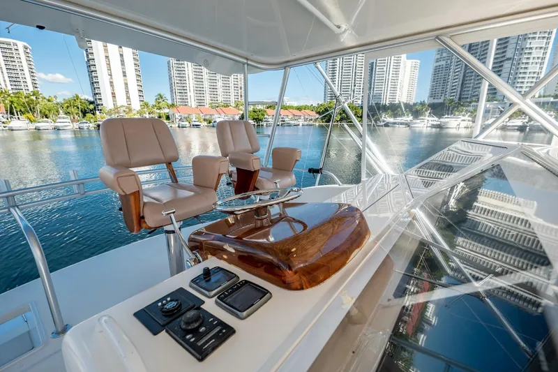 Slide: The Image of Viking 52 - Heyca I - Helm Seating - 31