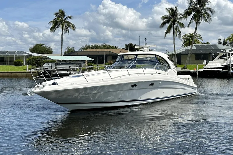 Slide: The Image of Sea Ray 390 Sundancer 2005 - 10