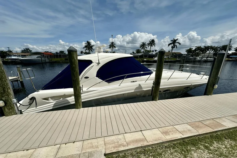 Slide: The Image of Sea Ray 390 Sundancer 2005 - 11