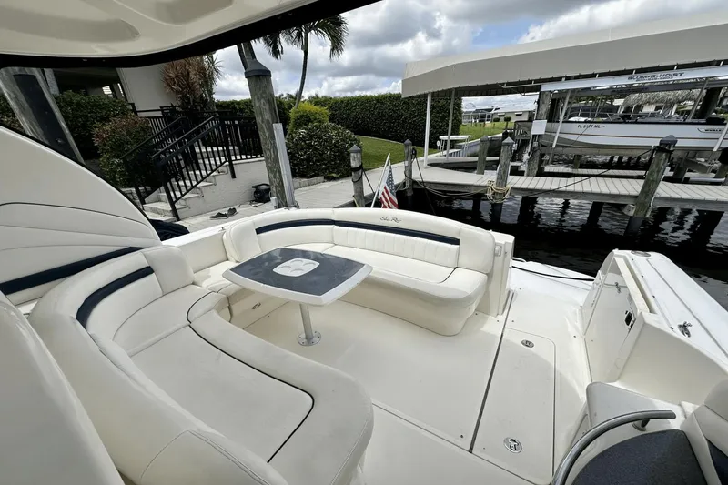 Slide: The Image of Sea Ray 390 Sundancer 2005 - 20