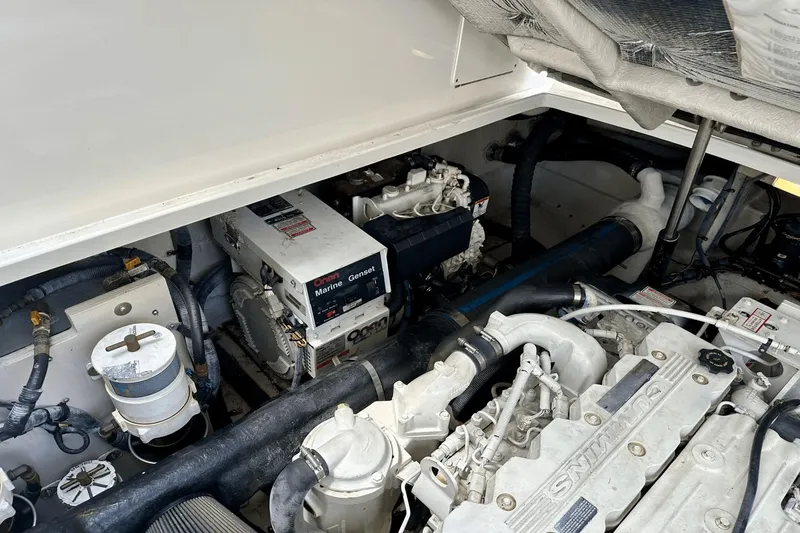 Slide: The Image of Sea Ray 390 Sundancer 2005 - 30