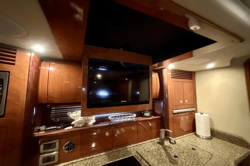 Slide: The Image of Sea Ray 390 Sundancer 2005 - 38