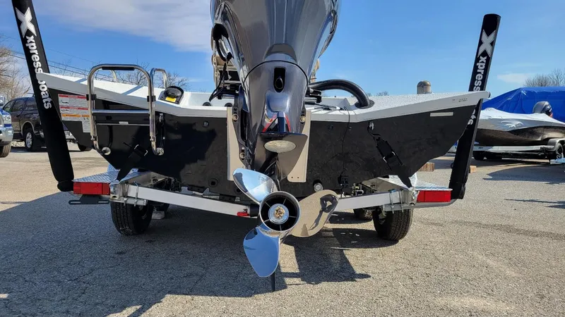 Slide: The Image of 2025 Xpress H22 Bay boat with Yamaha Vmax 175 SHO engine, rear view. - 10