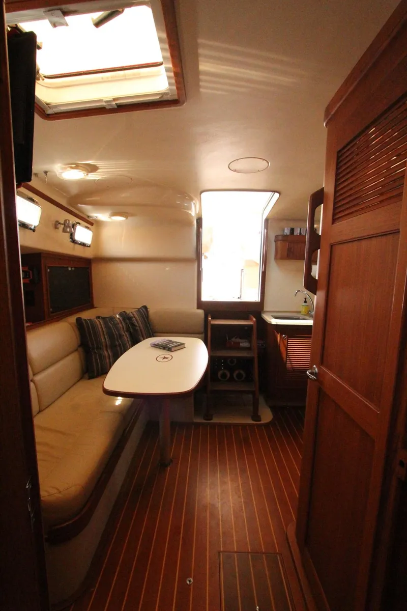 Slide: The Image of Interior of a 2002 Island Packet 360 yacht. - 25