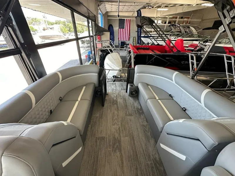 Slide: The Image of Crest Classic DLX 240 SLC CPT 2024 - 12