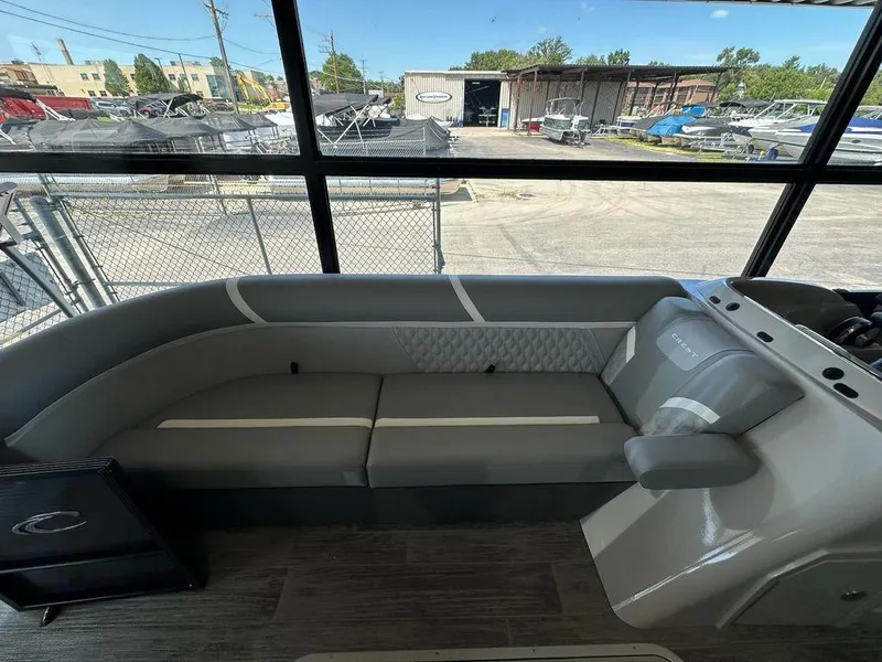 Slide: The Image of Crest Classic DLX 240 SLC CPT 2024 - 5