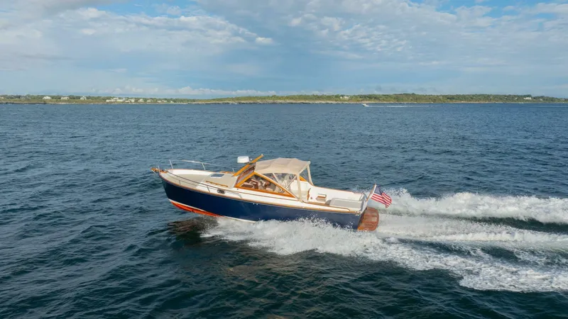 Slide: The Image of CH Marine Shelter Island Nomad 2020 - 27