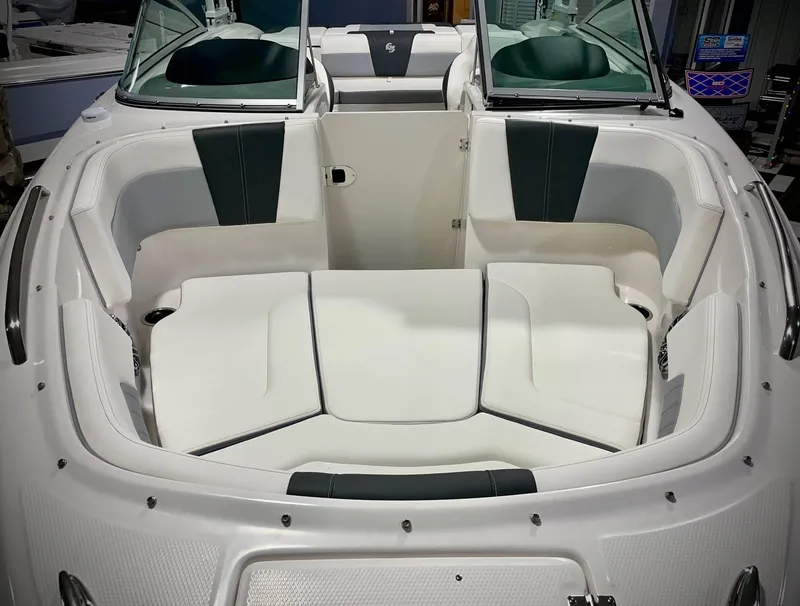 Slide: The Image of Chaparral 23 Surf 2023 - 21