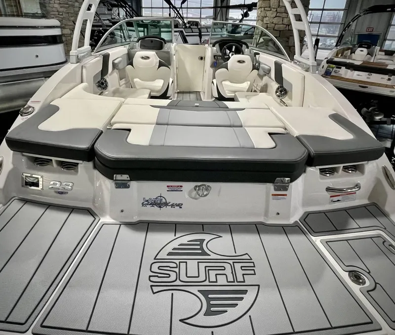 Slide: The Image of Chaparral 23 Surf 2023 - 27