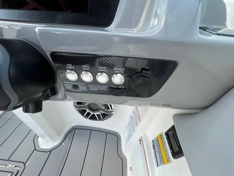 Slide: The Image of Chaparral 23 Surf 2023 - 32