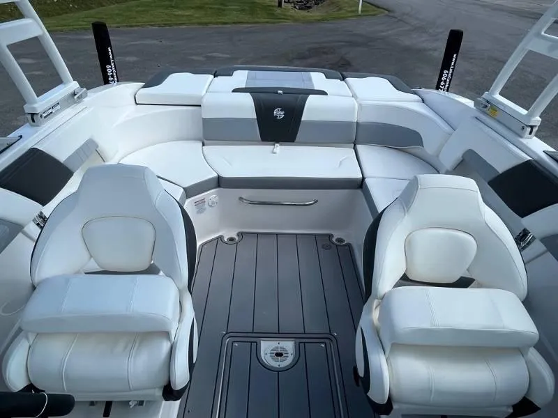 Slide: The Image of Chaparral 23 Surf 2023 - 38