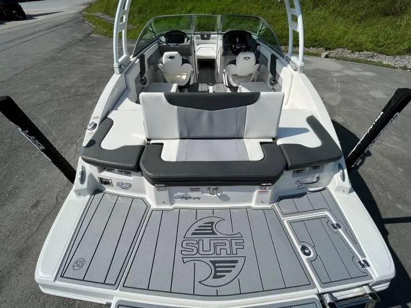 Slide: The Image of Chaparral 23 Surf 2023 - 45