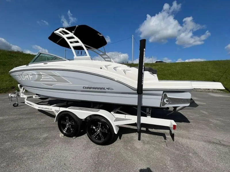 Slide: The Image of Chaparral 23 Surf 2023 - 6