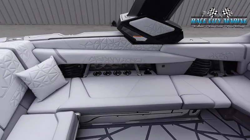 Slide: The Image of Nautique Super Air Nautique G25 Paragon 2025 - 60