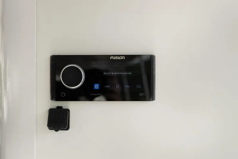 Slide: The Image of Fusion audio system on 2001 Stardust Cruisers 18 x 100 houseboat. - 19